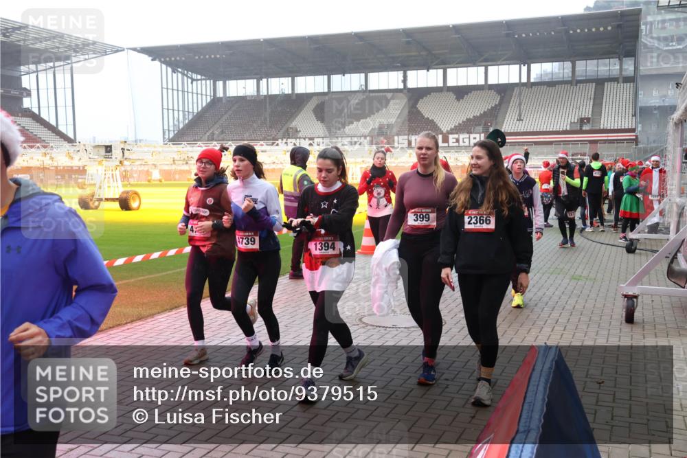 07.12.2025 - St. Pauli X-Mass-Run No. 15 Luisa Fischer http://msf.ph/oto/9379515 07.12.2025 10:06:48 Ziel 1, 399, 2366, 4739, 1394, 4552, 34, 127, 148, 150, 180, 187, 424, 468, 562, 676, 805, 834, 893, 967, 969, 1119, 1369, 1479, 1480, 1788, 1832, 1937, 1946, 2756, 2757, 2894, 2968, 3093, 3172, 3196, 3213, 3232, 3330, 3333, 3534, 3535, 3536, 3537, 3812, 3814, 3857, 3859, 3970, 3971, 4235, 4236, 4237, 4246, 4251, 4459, 4657, 4665, 4670, 4672, 4676, 4677, 4736, 4739 meine-sportfotos.de