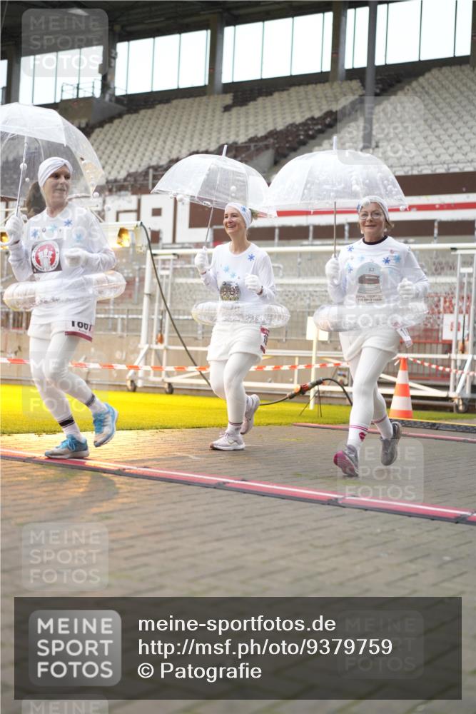 07.12.2025 - St. Pauli X-Mass-Run No. 15 Patografie http://msf.ph/oto/9379759 07.12.2025 10:14:48 Ziel 1363, 1867, 1869, 1873, 3481, 3565, 4001, 4004 meine-sportfotos.de