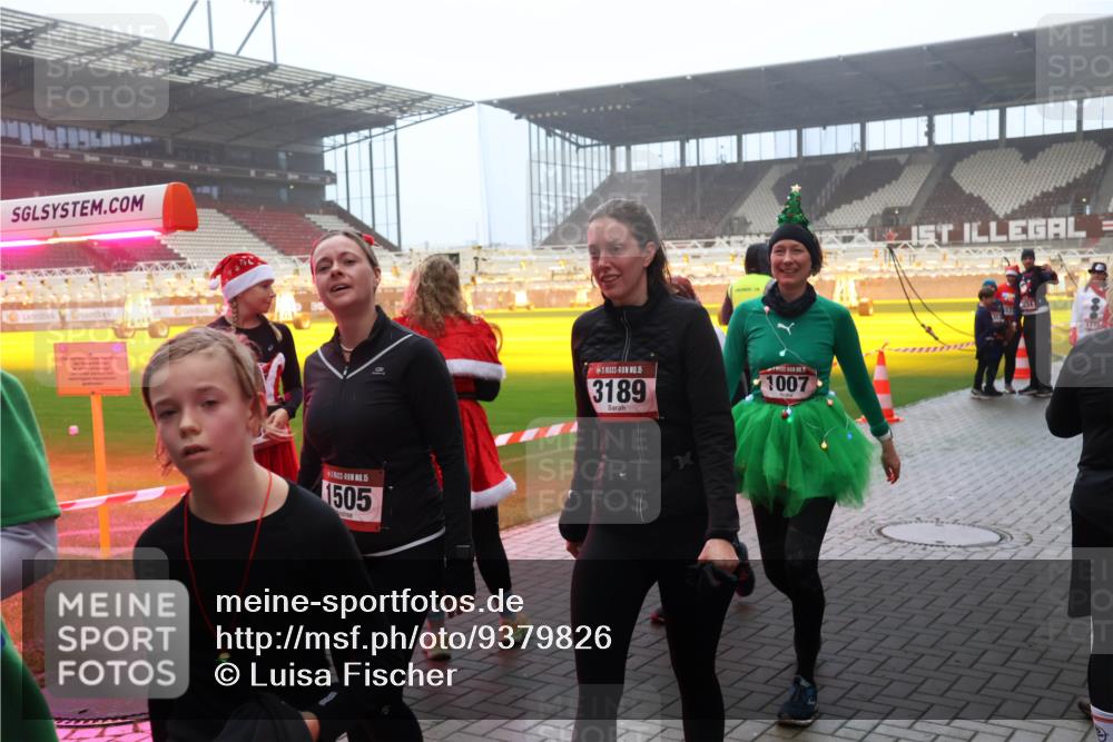 07.12.2025 - St. Pauli X-Mass-Run No. 15 Luisa Fischer http://msf.ph/oto/9379826 07.12.2025 10:07:43 Ziel 15, 1505, 15, 3189, 1007, 1735, 217, 256, 265, 272, 366, 421, 517, 657, 685, 716, 767, 792, 867, 972, 975, 1103, 1187, 1234, 1505, 1543, 1572, 1735, 1736, 2983, 3003, 3189, 3414, 3945, 4354 meine-sportfotos.de