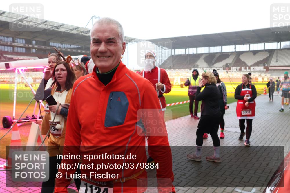 07.12.2025 - St. Pauli X-Mass-Run No. 15 Luisa Fischer http://msf.ph/oto/9379884 07.12.2025 10:08:11 Ziel 15, 11, 3003, 256, 265, 272, 517, 657, 685, 716, 767, 1187, 1234, 1447, 1449, 1543, 1905, 3003, 3627, 3628, 4231, 4623, 4624, 4626, 4734, 4737, 4740 meine-sportfotos.de