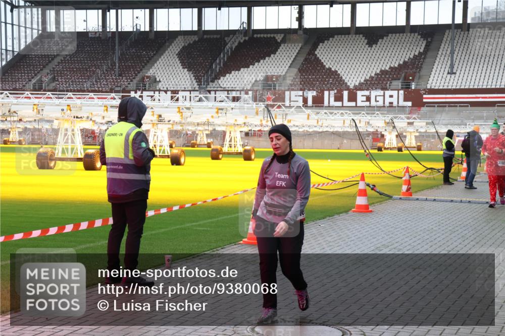 07.12.2025 - St. Pauli X-Mass-Run No. 15 Luisa Fischer http://msf.ph/oto/9380068 07.12.2025 10:37:35 Ziel 37, 503, 511, 521, 665, 717, 833, 2349, 2351, 2615, 3056, 3090, 3214, 3263, 4690, 4691, 4693, 4761 meine-sportfotos.de