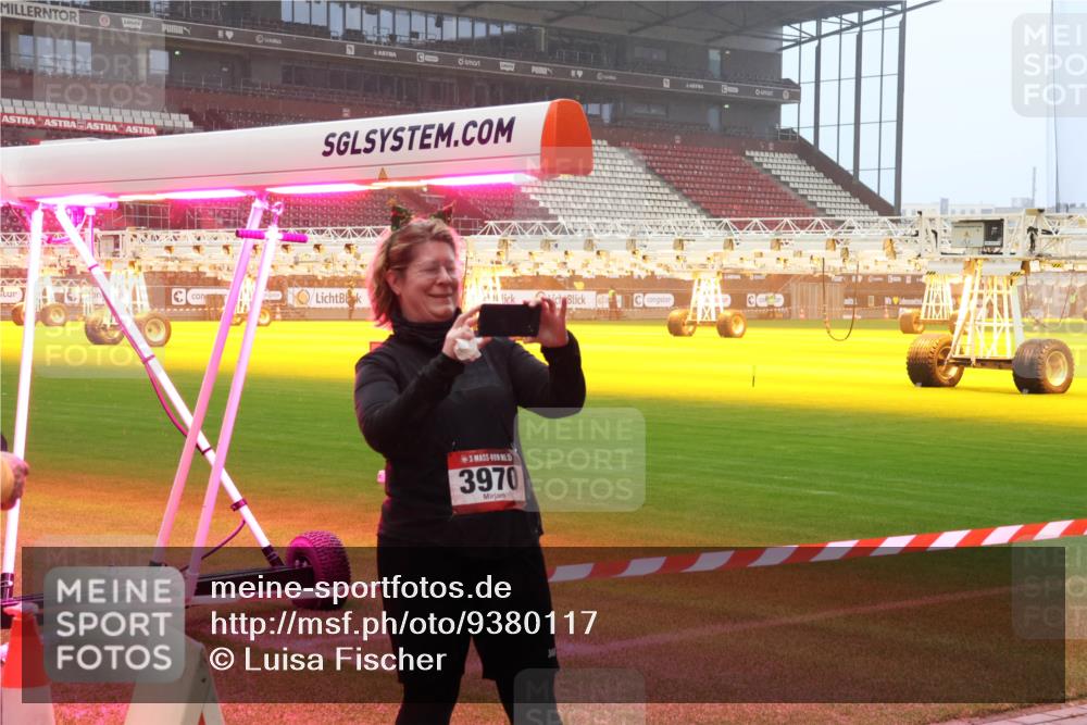 07.12.2025 - St. Pauli X-Mass-Run No. 15 Luisa Fischer http://msf.ph/oto/9380117 07.12.2025 10:08:28 Ziel 5, 3970, 1447, 1449, 1905, 2691, 2692, 2746, 3627, 3628, 4231, 4623, 4624, 4626, 4734, 4737, 4740 meine-sportfotos.de