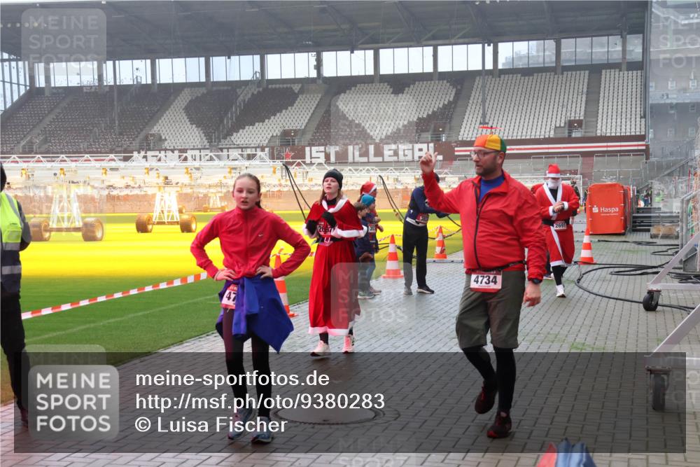 07.12.2025 - St. Pauli X-Mass-Run No. 15 Luisa Fischer http://msf.ph/oto/9380283 07.12.2025 10:08:38 Ziel 47, 2687, 4734, 2691, 1905, 2650, 2691, 2692, 2746, 3627, 3628, 4231, 4623, 4624, 4626, 4734, 4737, 4740 meine-sportfotos.de