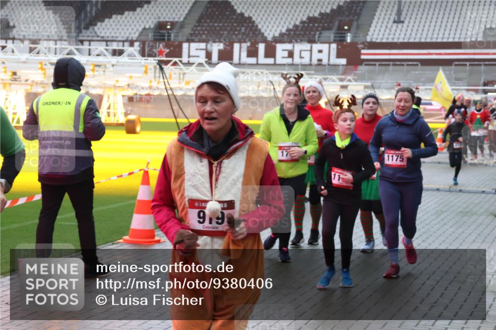 07.12.2025 - St. Pauli X-Mass-Run No. 15 Luisa Fischer http://msf.ph/oto/9380406 07.12.2025 11:13:34 Ziel 919, 5, 17, 11, 1175, 17, 22, 47, 494, 585, 681, 683, 684, 919, 1022, 1175, 1178, 1338, 1341, 1420, 1422, 1645, 1646, 1647, 1664, 1703, 2125, 2773, 3167, 4794, 4795, 4796, 4802, 4804 meine-sportfotos.de