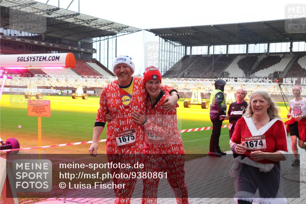07.12.2025 - St. Pauli X-Mass-Run No. 15 Luisa Fischer http://msf.ph/oto/9380861 07.12.2025 10:42:51 Ziel 34, 15, 1675, 44406, 15, 1674, 3399, 116, 519, 563, 625, 968, 1272, 1358, 1434, 1438, 1674, 1675, 1676, 2012, 2013, 2061, 2155, 2157, 2261, 2621, 2622, 2722, 2931, 3042, 3399, 4045, 4046, 4394, 4441, 4594, 4622 meine-sportfotos.de