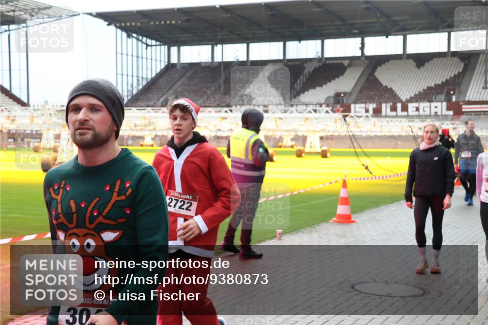 07.12.2025 - St. Pauli X-Mass-Run No. 15 Luisa Fischer http://msf.ph/oto/9380873 07.12.2025 10:42:56 Ziel 15, 30, 2722, 116, 519, 563, 598, 604, 625, 968, 1272, 1358, 1434, 1438, 1674, 1758, 2012, 2013, 2061, 2155, 2157, 2261, 2621, 2622, 2722, 2931, 3042, 3399, 4045, 4046, 4394, 4441, 4594, 4622, 4857 meine-sportfotos.de