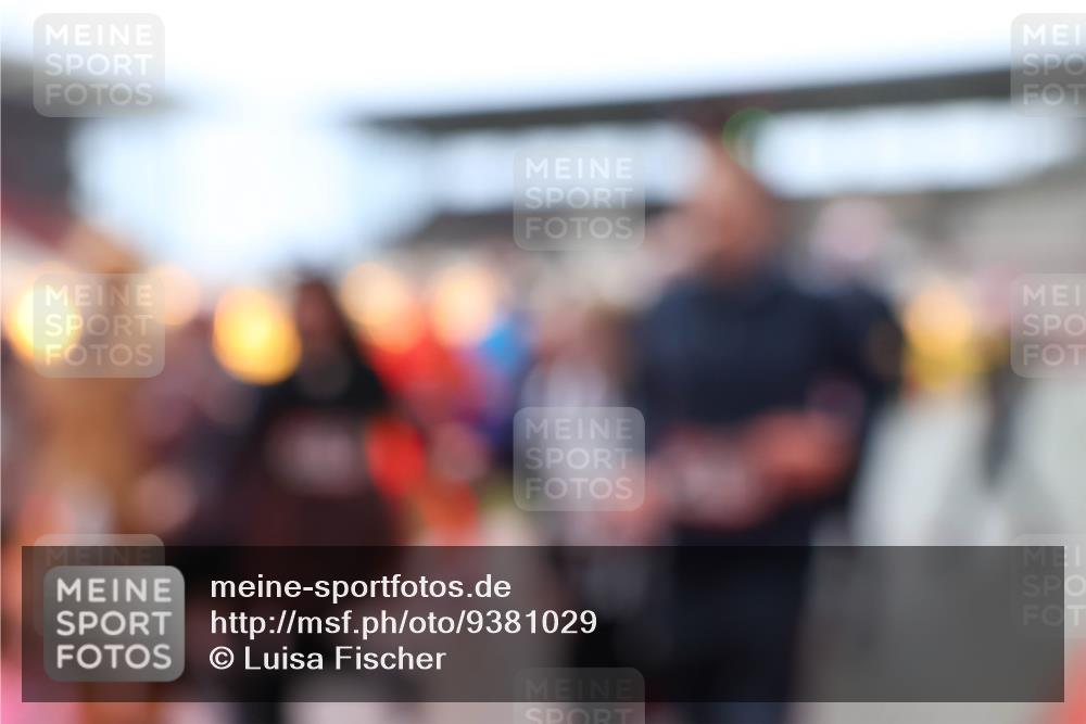 07.12.2025 - St. Pauli X-Mass-Run No. 15 Luisa Fischer http://msf.ph/oto/9381029 07.12.2025 10:43:27 Ziel 296, 519, 598, 604, 625, 1053, 1301, 1434, 1616, 1758, 1814, 1936, 2052, 2053, 2061, 2155, 2336, 2337, 2621, 2622, 2724, 2726, 2761, 2762, 2802, 2901, 3381, 4161, 4394, 4594, 4621, 4857 meine-sportfotos.de