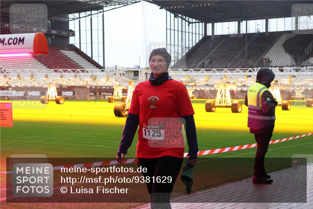 07.12.2025 - St. Pauli X-Mass-Run No. 15 Luisa Fischer http://msf.ph/oto/9381629 07.12.2025 11:18:10 Ziel 0, 1, 15, 1125, 551, 845, 1122, 1125, 1127, 1130, 1529, 1686, 2477, 2766, 2846, 2849, 2915, 4627 meine-sportfotos.de