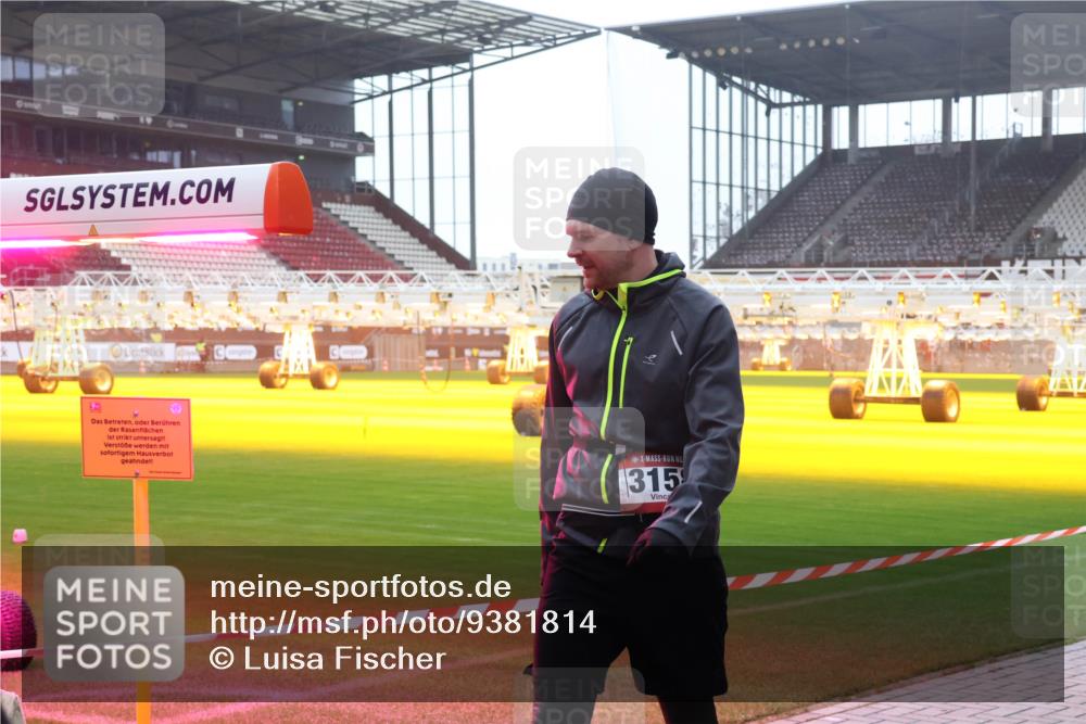 07.12.2025 - St. Pauli X-Mass-Run No. 15 Luisa Fischer http://msf.ph/oto/9381814 07.12.2025 11:19:30 Ziel 315, 295, 302, 1109, 1322, 1617, 2064, 2067, 2597, 2788, 3205 meine-sportfotos.de