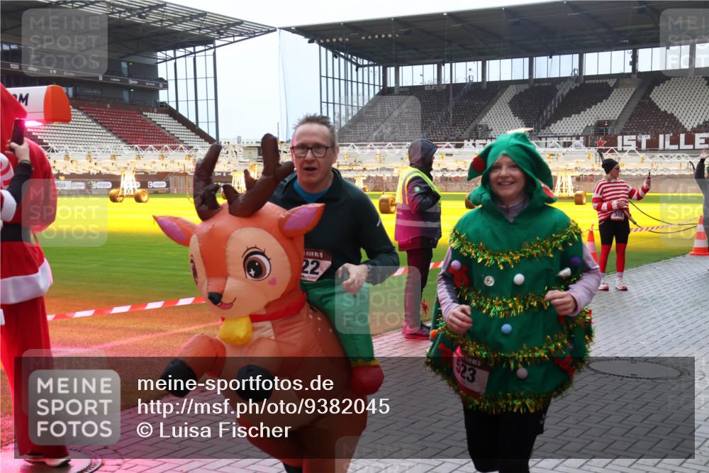 07.12.2025 - St. Pauli X-Mass-Run No. 15 Luisa Fischer http://msf.ph/oto/9382045 07.12.2025 10:47:50 Ziel 22, 15, 523, 309, 60, 78, 231, 309, 522, 523, 1171, 1182, 1362, 1747, 1750, 1819, 1847, 1848, 1863, 1875, 2115, 2200, 2490, 2566, 2683, 2684, 2690, 2957, 3029, 3101, 3102, 3104, 3105, 3123, 3344, 3360, 4615, 4618, 4853, 4868, 4869 meine-sportfotos.de