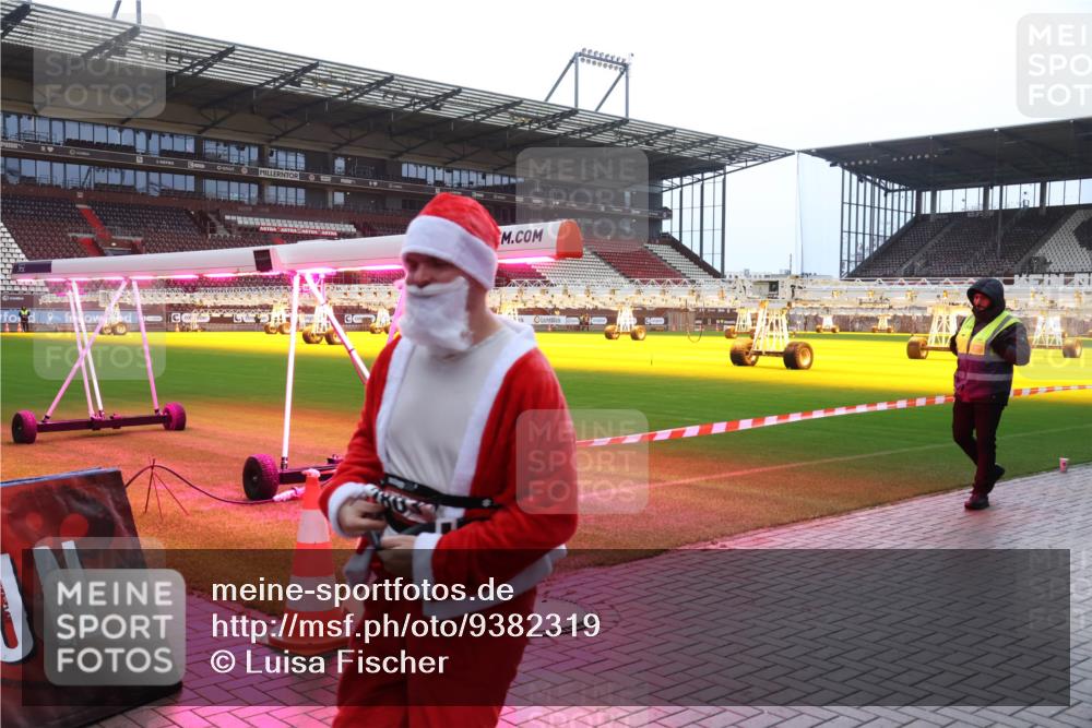 07.12.2025 - St. Pauli X-Mass-Run No. 15 Luisa Fischer http://msf.ph/oto/9382319 07.12.2025 10:48:51 Ziel 233, 290, 472, 577, 633, 876, 935, 1009, 1087, 1188, 1189, 1195, 1265, 1267, 1515, 1516, 1517, 1521, 2028, 2146, 2147, 2232, 2233, 2235, 2239, 2241, 2268, 2269, 2339, 2501, 2796, 2797, 2803, 3017, 3018, 3019, 3346, 3598, 4229, 4447, 4598 meine-sportfotos.de