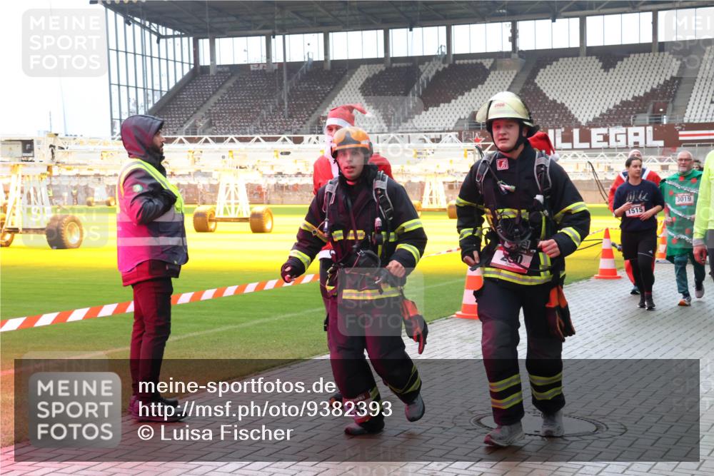 07.12.2025 - St. Pauli X-Mass-Run No. 15 Luisa Fischer http://msf.ph/oto/9382393 07.12.2025 10:49:07 Ziel 233, 2928, 1515, 3019, 233, 290, 379, 577, 590, 592, 633, 876, 935, 1009, 1019, 1087, 1164, 1188, 1189, 1265, 1267, 1515, 1516, 1517, 1521, 1895, 2232, 2233, 2235, 2239, 2241, 2268, 2269, 2512, 2515, 2796, 2797, 2803, 3017, 3019, 3346, 4447, 4598 meine-sportfotos.de