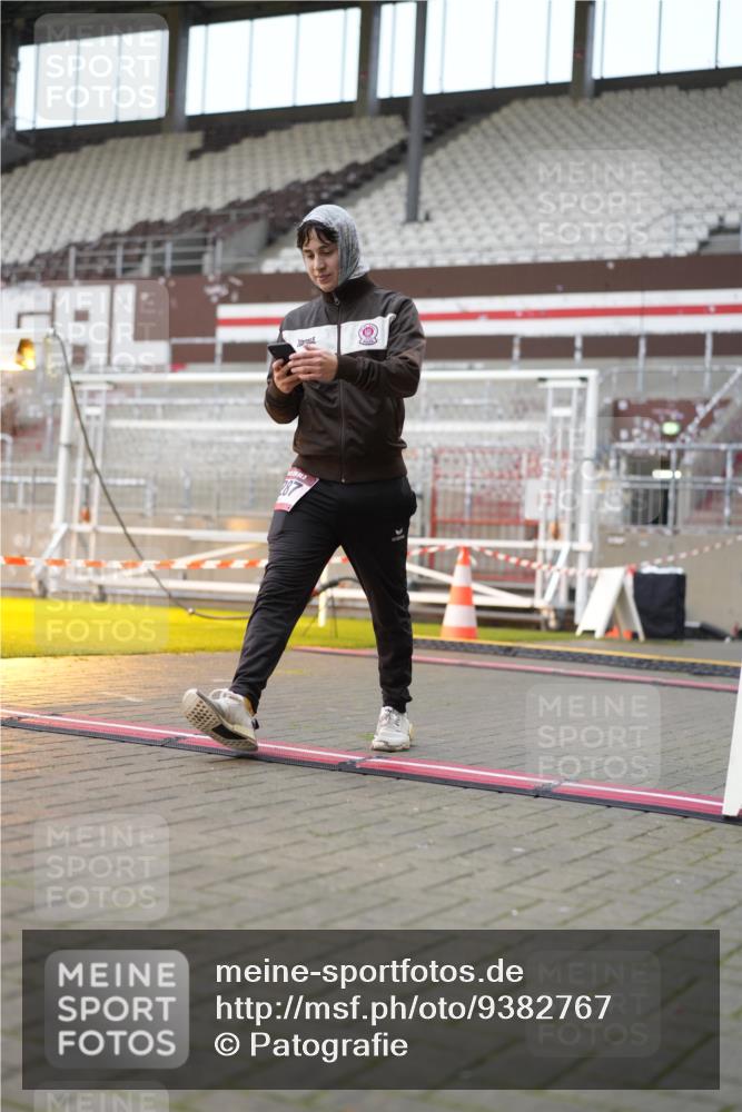 07.12.2025 - St. Pauli X-Mass-Run No. 15 Patografie http://msf.ph/oto/9382767 07.12.2025 10:22:47 Ziel 794, 2638, 3780, 4287, 4407, 4411, 4419, 4509, 4539 meine-sportfotos.de