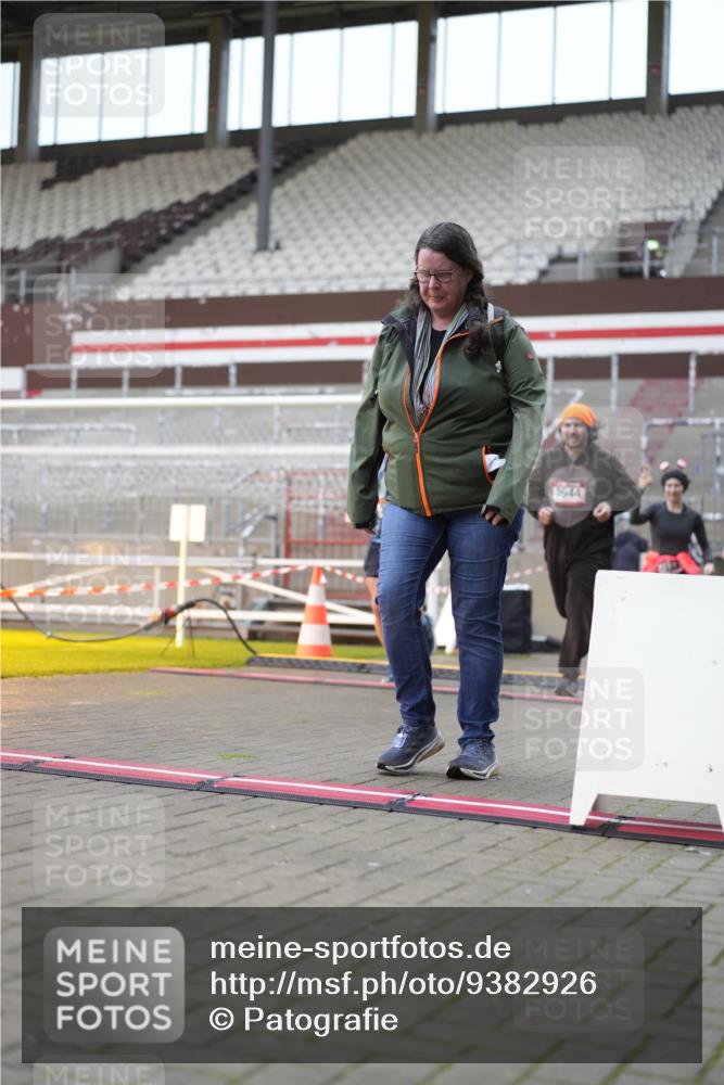 07.12.2025 - St. Pauli X-Mass-Run No. 15 Patografie http://msf.ph/oto/9382926 07.12.2025 10:23:28 Ziel 638, 3539, 3644, 3649, 3887, 3890, 4005, 4141, 4145, 4458, 4549 meine-sportfotos.de