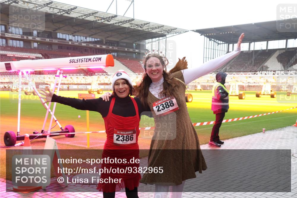 07.12.2025 - St. Pauli X-Mass-Run No. 15 Luisa Fischer http://msf.ph/oto/9382965 07.12.2025 11:24:44 Ziel 15, 2386, 15, 2388, 672, 813, 1320, 1773, 2386, 2388, 2399, 2400, 2402, 2448, 2480, 2605, 2606, 2814, 2852, 2875, 2881, 3092, 3194, 3361, 4840, 4841 meine-sportfotos.de