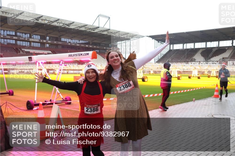 07.12.2025 - St. Pauli X-Mass-Run No. 15 Luisa Fischer http://msf.ph/oto/9382967 07.12.2025 11:24:44 Ziel 15, 2386, 2388, 2875, 672, 813, 1320, 1773, 2386, 2388, 2399, 2400, 2402, 2448, 2480, 2605, 2606, 2814, 2852, 2875, 2881, 3092, 3194, 3361, 4840, 4841 meine-sportfotos.de