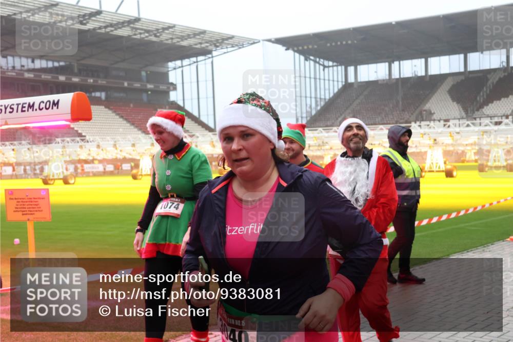 07.12.2025 - St. Pauli X-Mass-Run No. 15 Luisa Fischer http://msf.ph/oto/9383081 07.12.2025 10:13:24 Ziel 1074, 15, 9, 18, 80, 938, 1044, 1126, 1397, 1733, 2687, 2711, 2712, 2758, 2760, 2770, 3040, 3428, 3514, 3551, 3557, 3585, 3588, 3589, 3799, 3834, 3836, 4081, 4082, 4083, 4487, 4664 meine-sportfotos.de