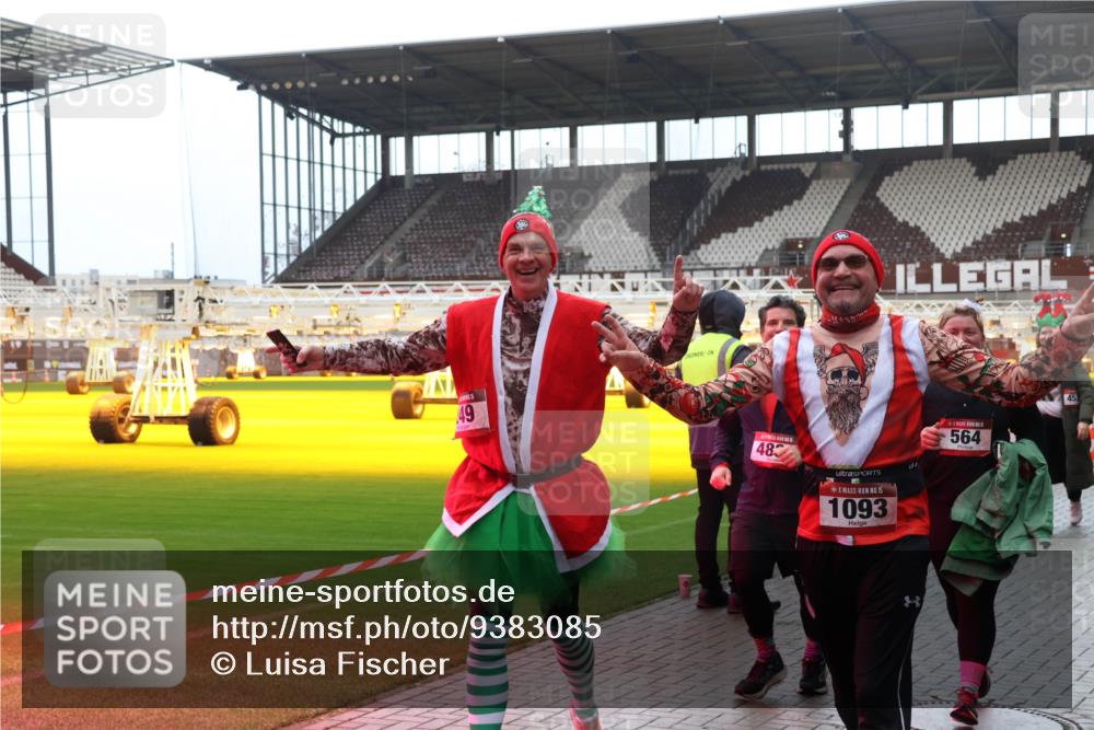 07.12.2025 - St. Pauli X-Mass-Run No. 15 Luisa Fischer http://msf.ph/oto/9383085 07.12.2025 10:51:50 Ziel 48, 15, 1093, 8, 564, 45, 249, 275, 769, 1047, 1093, 1691, 2103, 2105, 2327, 2332, 2553, 2642, 2643, 2674, 2959, 3199, 3342, 4862 meine-sportfotos.de