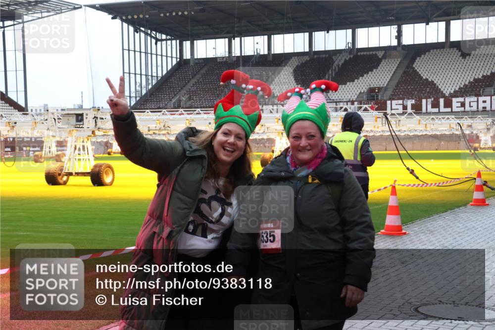 07.12.2025 - St. Pauli X-Mass-Run No. 15 Luisa Fischer http://msf.ph/oto/9383118 07.12.2025 10:51:58 Ziel 5, 535, 275, 328, 1047, 1093, 2103, 2105, 2327, 2332, 2553, 2593, 2607, 2642, 2643, 2674, 2836, 2837, 2959, 3199, 3223, 3228, 3342, 4862 meine-sportfotos.de