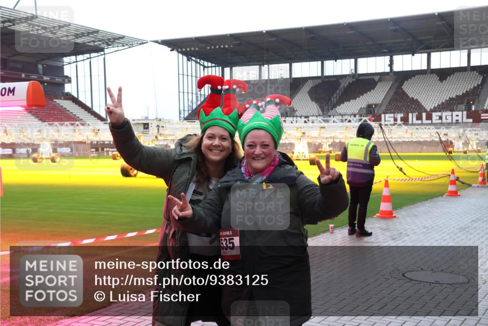 07.12.2025 - St. Pauli X-Mass-Run No. 15 Luisa Fischer http://msf.ph/oto/9383125 07.12.2025 10:51:59 Ziel 15, 535, 275, 328, 1047, 1093, 1964, 1984, 2103, 2105, 2327, 2332, 2553, 2593, 2607, 2642, 2643, 2674, 2836, 2837, 2959, 3199, 3223, 3228, 3342, 4862 meine-sportfotos.de