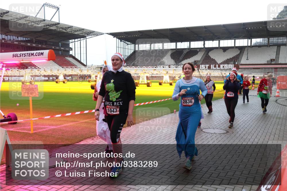 07.12.2025 - St. Pauli X-Mass-Run No. 15 Luisa Fischer http://msf.ph/oto/9383289 07.12.2025 10:52:26 Ziel 00, 1047, 2836, 1964, 2737, 27, 275, 328, 499, 506, 654, 931, 1047, 1098, 1964, 1982, 1984, 2103, 2105, 2165, 2287, 2289, 2327, 2332, 2553, 2592, 2593, 2607, 2661, 2836, 2837, 2959, 3223, 3228, 4550, 4797, 4862, 4864, 4865, 4866, 4879, 4880 meine-sportfotos.de