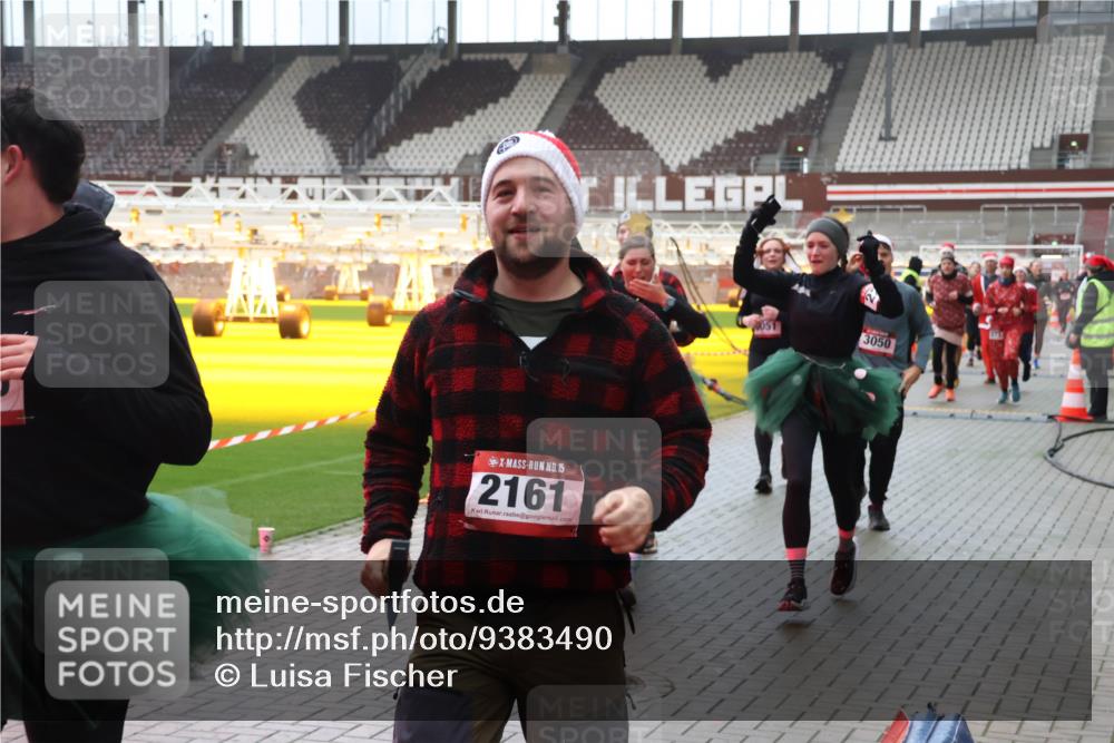 07.12.2025 - St. Pauli X-Mass-Run No. 15 Luisa Fischer http://msf.ph/oto/9383490 07.12.2025 11:26:18 Ziel 15, 2161, 051, 3050, 674, 678, 1079, 1334, 1339, 1344, 1356, 1379, 1388, 1593, 1672, 1673, 2055, 2088, 2145, 2161, 2166, 2198, 2255, 2265, 2498, 3050, 3051, 3068, 3070, 3094, 3290, 3296, 3301, 3607, 4654, 4825 meine-sportfotos.de