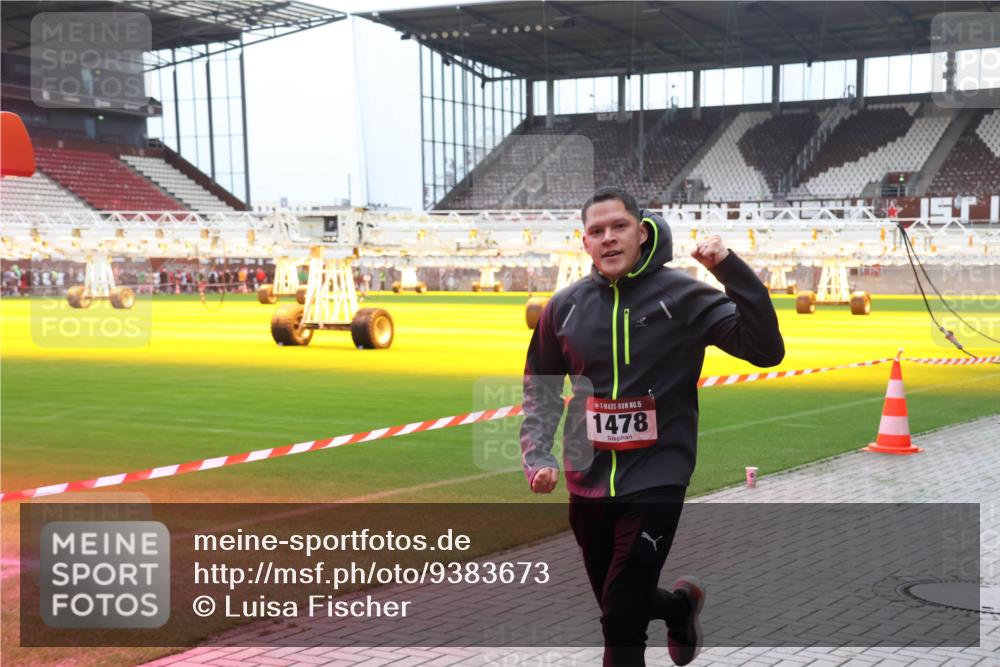 07.12.2025 - St. Pauli X-Mass-Run No. 15 Luisa Fischer http://msf.ph/oto/9383673 07.12.2025 10:54:37 Ziel 15, 1478, 656, 1478, 1489, 4814 meine-sportfotos.de