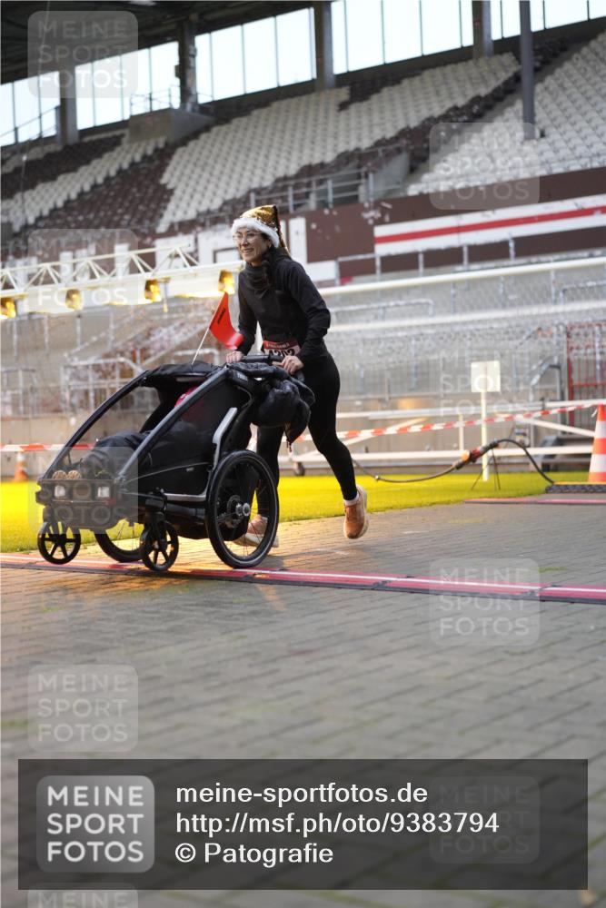 07.12.2025 - St. Pauli X-Mass-Run No. 15 Patografie http://msf.ph/oto/9383794 07.12.2025 10:25:29 Ziel 129, 404, 1247, 1631, 2029, 2680, 3742, 4118, 4119, 4121, 4162, 4164, 4202, 4284, 4372, 4373, 4445, 4482, 4485 meine-sportfotos.de