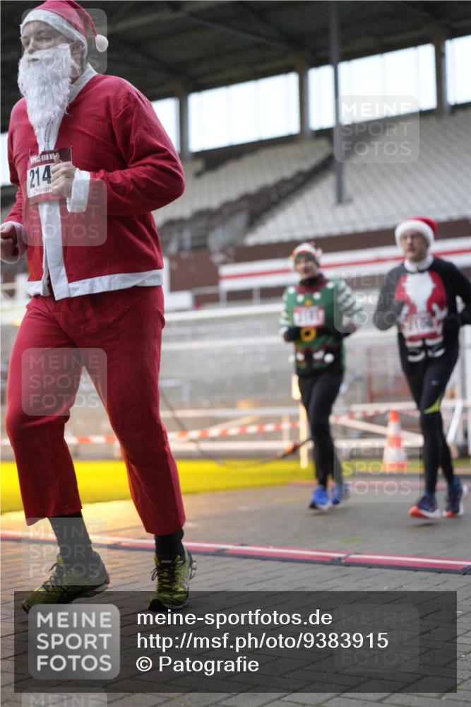 07.12.2025 - St. Pauli X-Mass-Run No. 15 Patografie http://msf.ph/oto/9383915 07.12.2025 10:25:42 Ziel 50, 129, 211, 369, 374, 387, 398, 404, 1069, 1227, 1538, 1586, 2041, 2104, 2106, 2149, 2191, 2215, 2896, 3742, 3779, 3910, 3918, 4162, 4164, 4202, 4300, 4301, 4372, 4373, 4501 meine-sportfotos.de