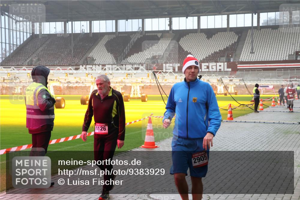 07.12.2025 - St. Pauli X-Mass-Run No. 15 Luisa Fischer http://msf.ph/oto/9383929 07.12.2025 10:13:56 Ziel 1126, 5, 2905, 88, 970, 1044, 1062, 1126, 1220, 1699, 1733, 2711, 2712, 2905, 3588, 3589, 4081, 4082, 4083, 4664 meine-sportfotos.de