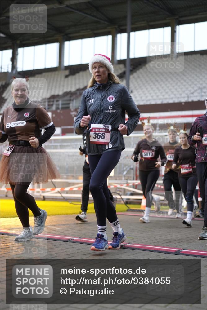 07.12.2025 - St. Pauli X-Mass-Run No. 15 Patografie http://msf.ph/oto/9384055 07.12.2025 10:26:15 Ziel 23, 28, 368, 1638, 1639, 2068, 2922, 3698, 3699, 4044, 4093, 4448, 4460, 4461, 4469, 4481, 4529, 4532, 4699, 4703, 4709, 5010 meine-sportfotos.de