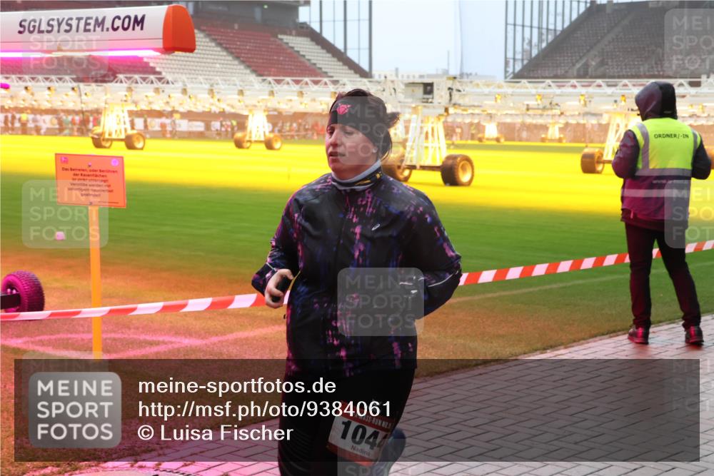 07.12.2025 - St. Pauli X-Mass-Run No. 15 Luisa Fischer http://msf.ph/oto/9384061 07.12.2025 10:14:27 Ziel 15, 1044, 88, 174, 352, 970, 1699, 2905, 2951, 3243, 4371, 4489, 4502, 4526, 4545 meine-sportfotos.de