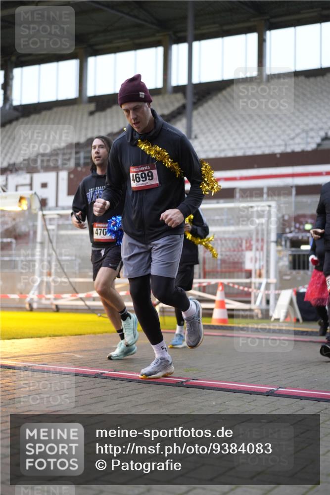 07.12.2025 - St. Pauli X-Mass-Run No. 15 Patografie http://msf.ph/oto/9384083 07.12.2025 10:26:18 Ziel 23, 28, 368, 1396, 1638, 1639, 2068, 2518, 2648, 2649, 2922, 3698, 3699, 4044, 4093, 4448, 4460, 4461, 4469, 4481, 4529, 4532, 4699, 4703, 4709, 5010 meine-sportfotos.de