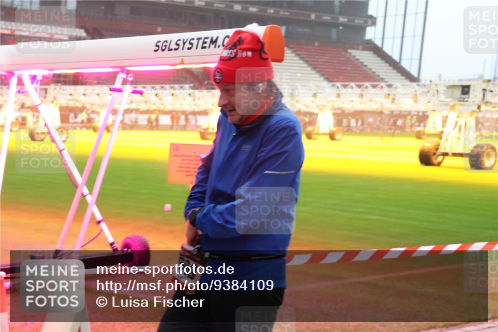 07.12.2025 - St. Pauli X-Mass-Run No. 15 Luisa Fischer http://msf.ph/oto/9384109 07.12.2025 10:14:35 Ziel 539, 174, 352, 1158, 1699, 2951, 3243, 4371, 4489, 4502, 4526, 4545 meine-sportfotos.de