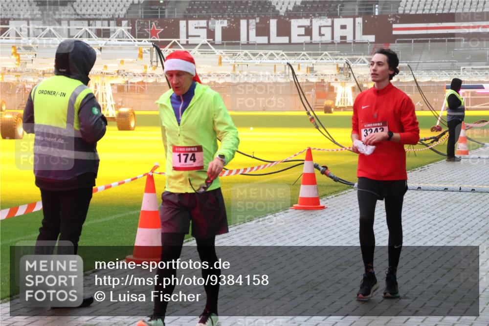 07.12.2025 - St. Pauli X-Mass-Run No. 15 Luisa Fischer http://msf.ph/oto/9384158 07.12.2025 10:14:39 Ziel 5, 3242, 174, 174, 352, 1158, 2564, 2617, 2618, 2864, 2951, 3243, 4371, 4489, 4502, 4526, 4545 meine-sportfotos.de