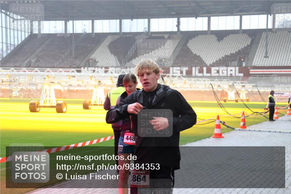 07.12.2025 - St. Pauli X-Mass-Run No. 15 Luisa Fischer http://msf.ph/oto/9384353 07.12.2025 10:15:12 Ziel 18, 448, 15, 864, 352, 762, 1158, 1363, 1867, 1869, 1873, 2564, 2617, 2618, 2864, 2883, 2891, 3481, 3565, 3741, 4001, 4004, 4489, 4508, 4545 meine-sportfotos.de