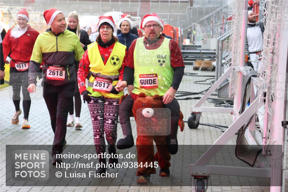 07.12.2025 - St. Pauli X-Mass-Run No. 15 Luisa Fischer http://msf.ph/oto/9384445 07.12.2025 10:15:28 Ziel 4511, 5, 2618, 5, 2617, 15, 308, 431, 436, 438, 762, 1180, 1183, 1363, 1867, 1869, 1873, 1885, 2666, 2667, 2668, 2883, 2891, 3103, 3481, 3565, 3741, 4001, 4004, 4508, 4536 meine-sportfotos.de