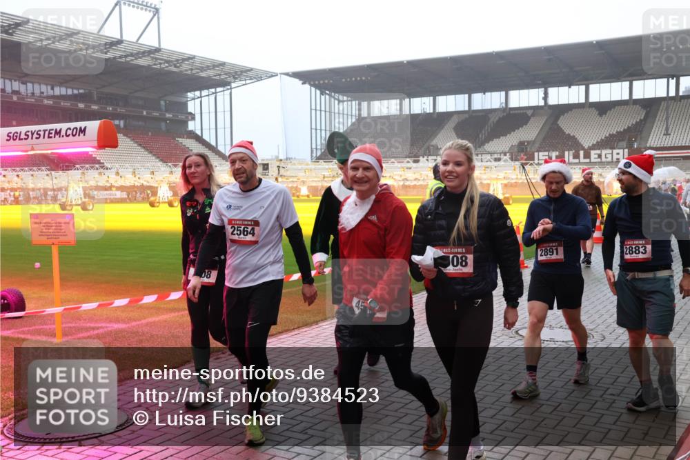 07.12.2025 - St. Pauli X-Mass-Run No. 15 Luisa Fischer http://msf.ph/oto/9384523 07.12.2025 10:15:35 Ziel 4, 08, 5, 2564, 15, 08, 2891, 2883, 308, 431, 436, 438, 762, 1180, 1183, 1363, 1867, 1869, 1873, 1885, 2666, 2667, 2668, 2883, 2891, 3103, 3481, 3741, 4001, 4004, 4494, 4536 meine-sportfotos.de