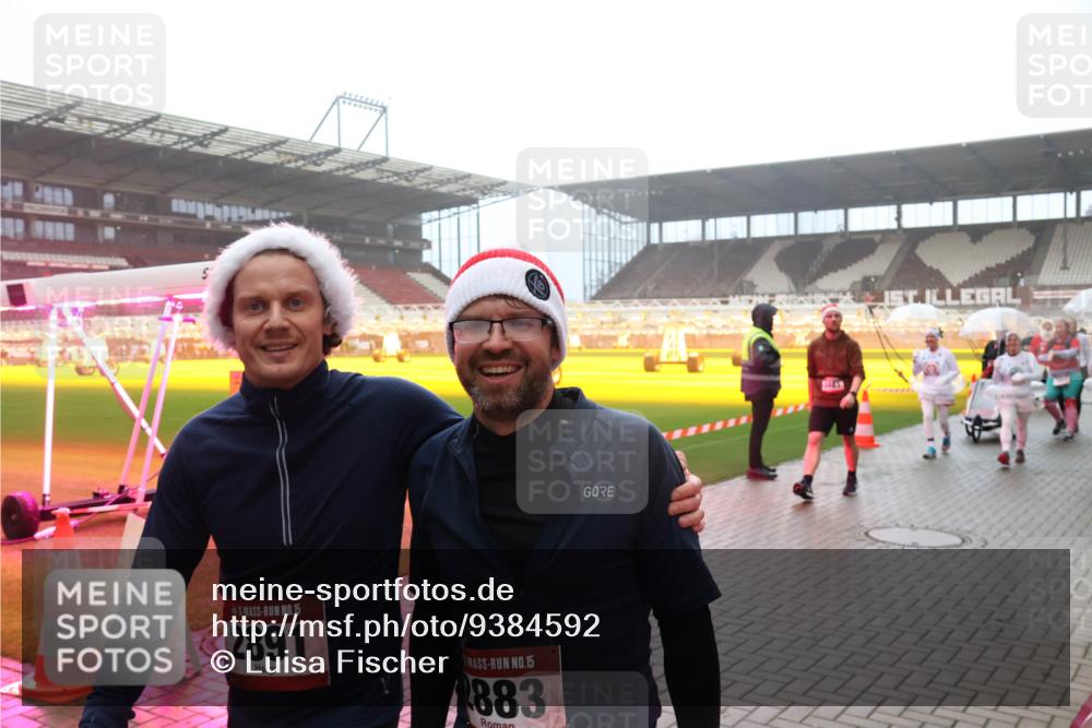 07.12.2025 - St. Pauli X-Mass-Run No. 15 Luisa Fischer http://msf.ph/oto/9384592 07.12.2025 10:15:39 Ziel 15, 2891, 15, 883, 5461, 308, 431, 436, 438, 762, 1180, 1183, 1363, 1867, 1869, 1873, 1885, 2666, 2667, 2668, 2883, 2891, 3053, 3103, 3741, 4001, 4004, 4494, 4536 meine-sportfotos.de