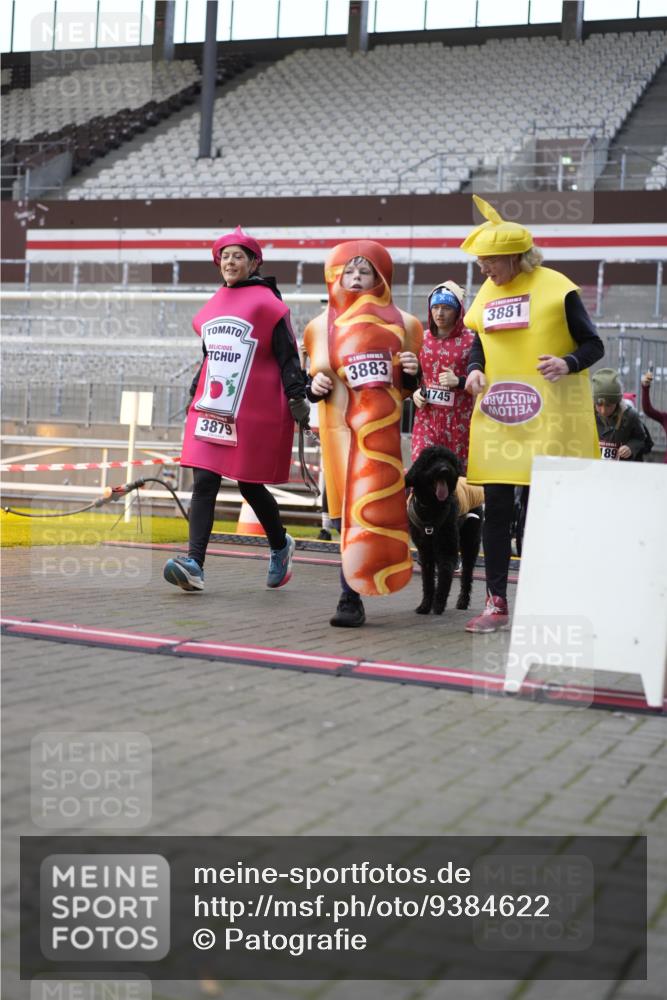 07.12.2025 - St. Pauli X-Mass-Run No. 15 Patografie http://msf.ph/oto/9384622 07.12.2025 10:27:56 Ziel 1507, 1717, 1742, 1745, 3412, 3713, 3729, 3730, 3879, 3881, 3883, 4064, 4065, 4132, 4133, 4189, 4344, 4350, 4453, 4454, 4527, 4538, 4700, 4704, 4708, 4710, 4875 meine-sportfotos.de