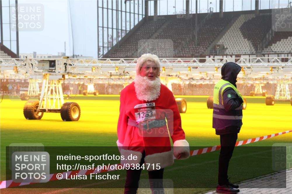 07.12.2025 - St. Pauli X-Mass-Run No. 15 Luisa Fischer http://msf.ph/oto/9384715 07.12.2025 10:15:51 Ziel 1363, 15, 1363, 308, 431, 436, 438, 762, 1180, 1183, 1885, 2641, 2645, 2652, 2658, 2659, 2666, 2667, 2668, 2745, 2883, 2891, 3053, 3103, 3741, 4001, 4004, 4455, 4494, 4536 meine-sportfotos.de