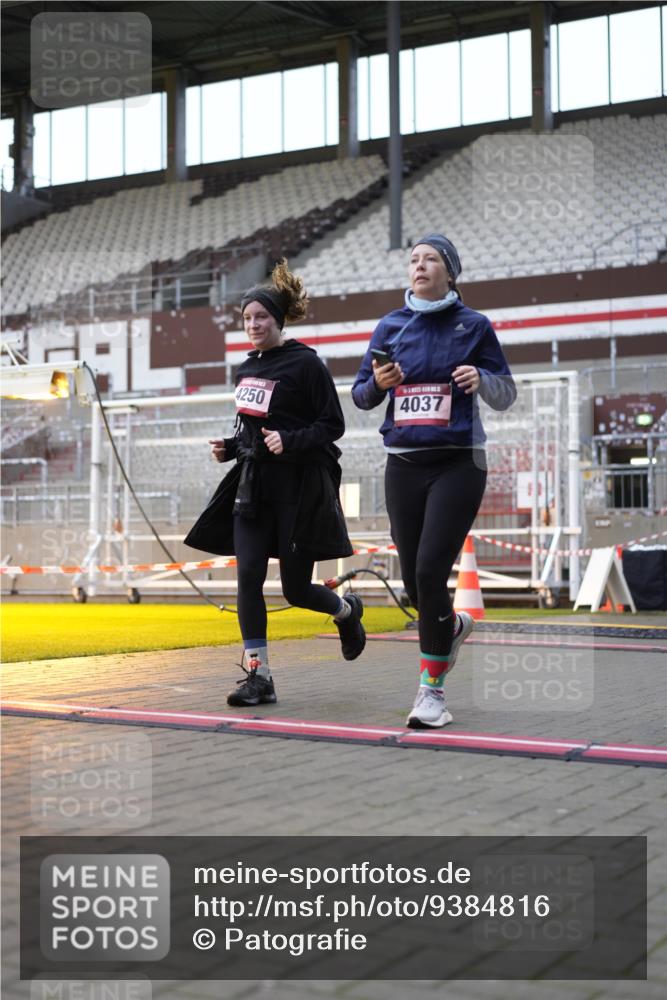 07.12.2025 - St. Pauli X-Mass-Run No. 15 Patografie http://msf.ph/oto/9384816 07.12.2025 10:28:23 Ziel 412, 2526, 2723, 2912, 2913, 3209, 3218, 3377, 3395, 3413, 3454, 3472, 4037, 4245, 4250, 4355, 4388, 4697, 4698, 4701, 4702, 4706, 4707 meine-sportfotos.de