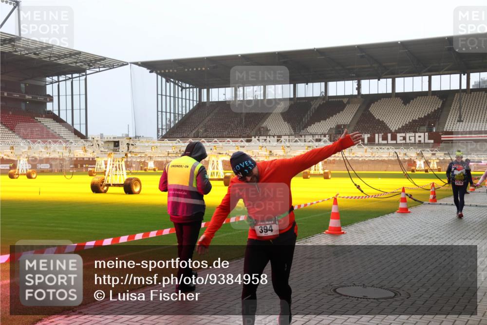 07.12.2025 - St. Pauli X-Mass-Run No. 15 Luisa Fischer http://msf.ph/oto/9384958 07.12.2025 10:16:35 Ziel 394, 2546, 394, 1328, 2545, 2546, 2641, 2652, 2659, 2743 meine-sportfotos.de