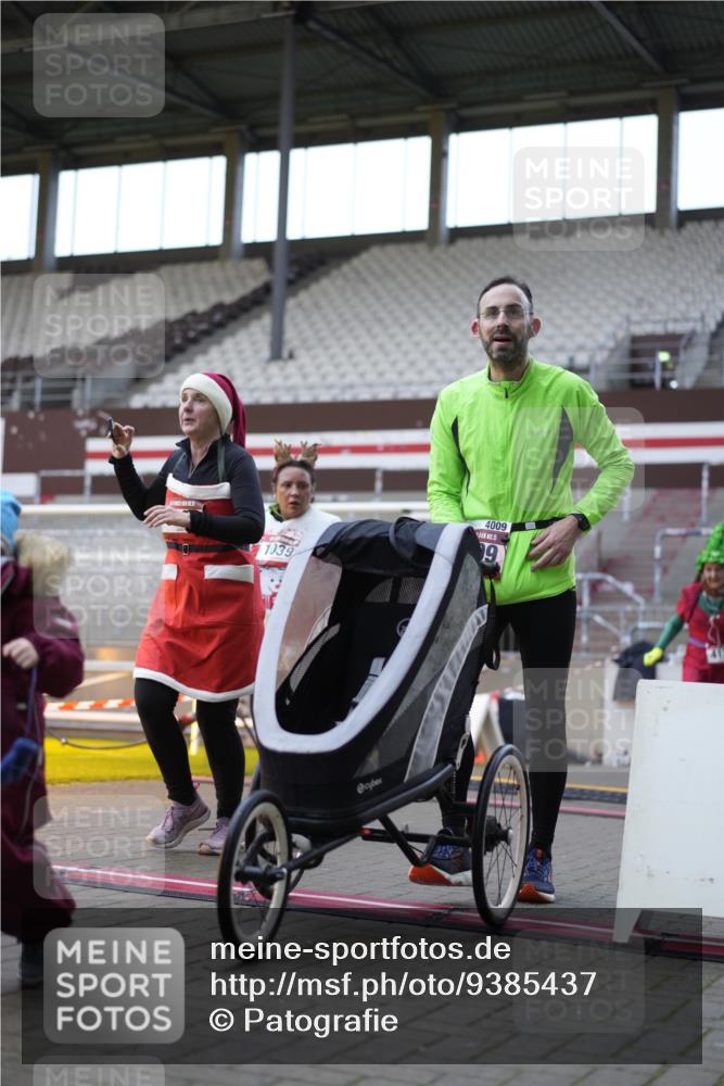 07.12.2025 - St. Pauli X-Mass-Run No. 15 Patografie http://msf.ph/oto/9385437 07.12.2025 10:29:26 Ziel 450, 458, 1039, 1198, 1204, 1209, 1373, 1548, 1550, 1677, 1842, 2001, 3080, 3115, 3468, 3469, 3470, 4007, 4009, 4126, 4264, 4266, 4293, 4296, 4440, 4531, 4695 meine-sportfotos.de