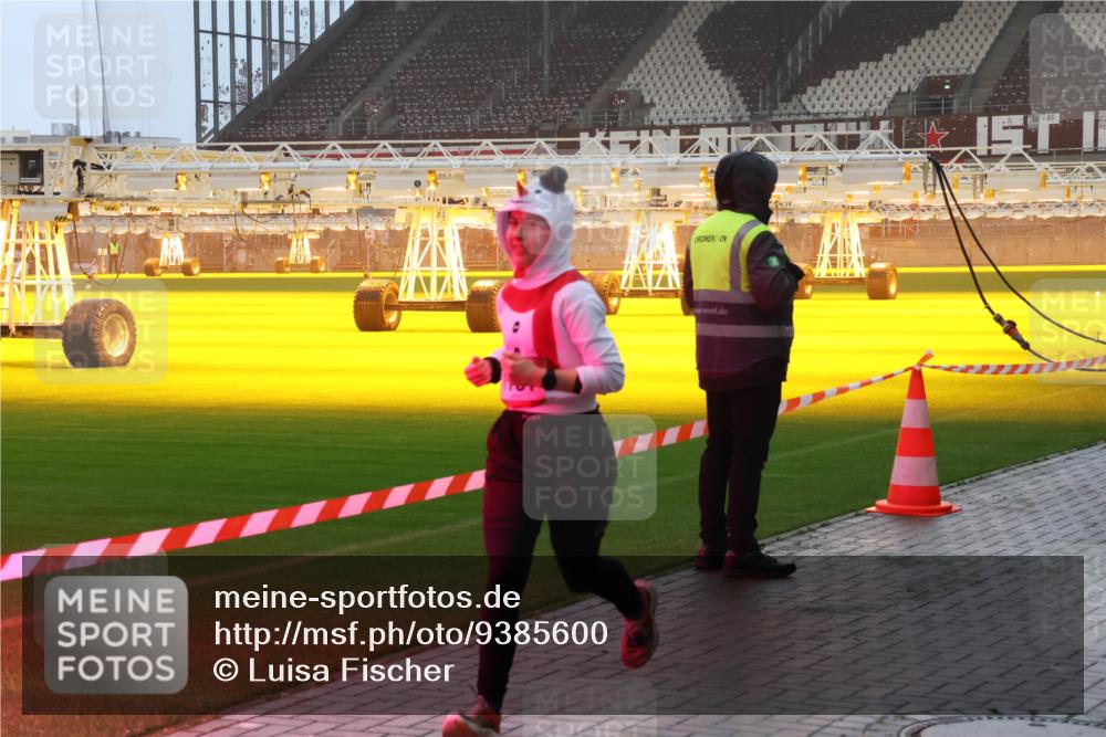 07.12.2025 - St. Pauli X-Mass-Run No. 15 Luisa Fischer http://msf.ph/oto/9385600 07.12.2025 10:18:00 Ziel 257, 268, 1161, 1162, 1963, 2663, 2688, 2725, 2952, 3229, 3522, 3804, 3874, 3987, 4114, 4127, 4227, 4339, 4764 meine-sportfotos.de