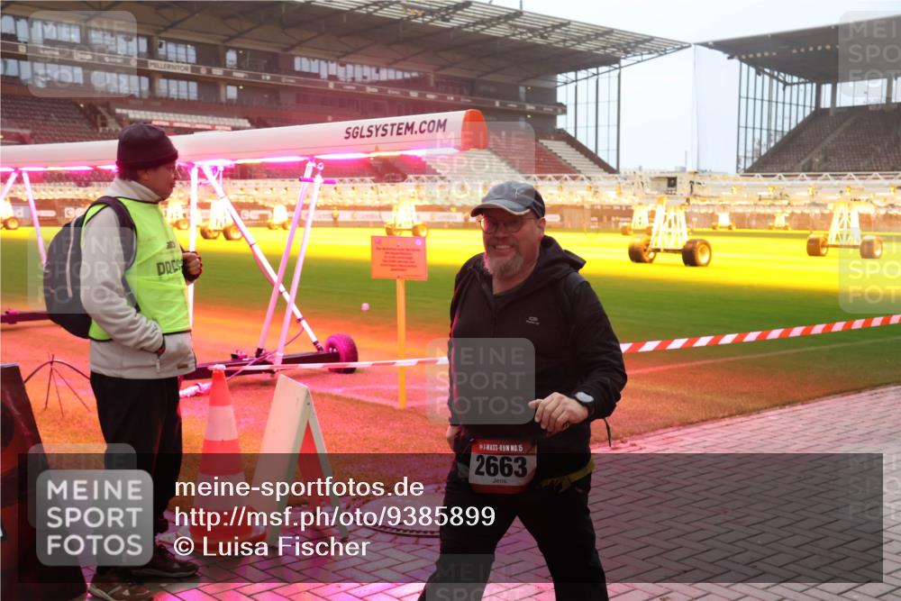 07.12.2025 - St. Pauli X-Mass-Run No. 15 Luisa Fischer http://msf.ph/oto/9385899 07.12.2025 10:18:42 Ziel 15, 2663, 243, 264, 269, 1607, 1671, 2049, 3520, 3606, 3608, 4227, 4540 meine-sportfotos.de