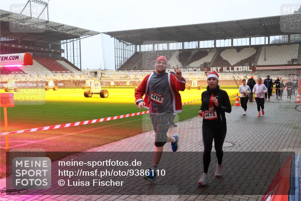 07.12.2025 - St. Pauli X-Mass-Run No. 15 Luisa Fischer http://msf.ph/oto/9386110 07.12.2025 10:19:23 Ziel 4475, 4473, 3975, 243, 264, 269, 721, 1034, 1607, 1671, 2152, 2631, 2925, 3455, 3520, 3724, 3862, 3975, 3976, 4330, 4331, 4436, 4437, 4438, 4473, 4475, 4498, 4521, 4522, 4524, 4547 meine-sportfotos.de