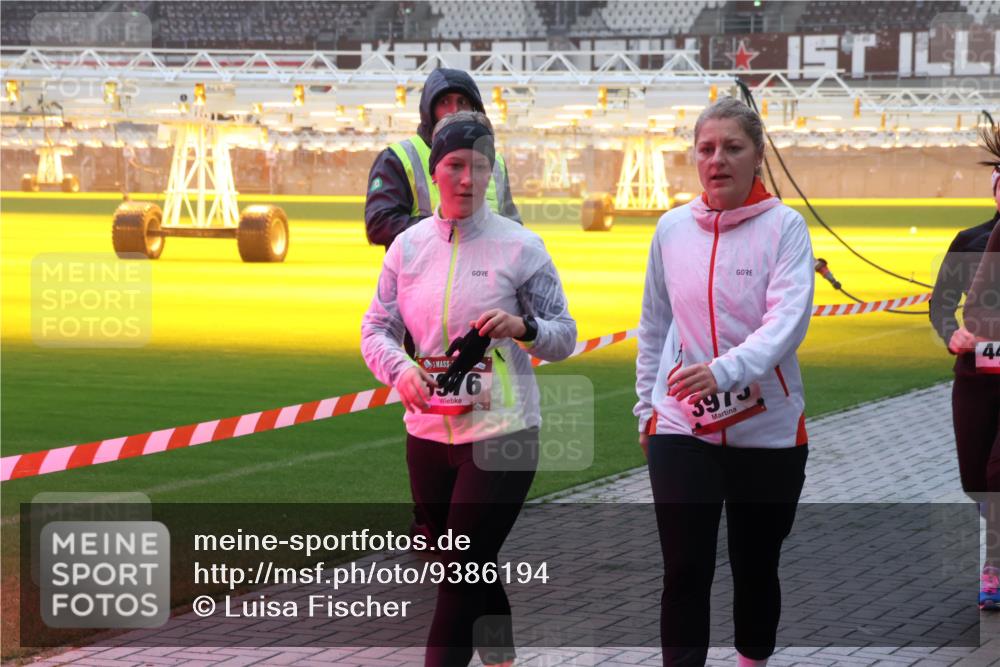 07.12.2025 - St. Pauli X-Mass-Run No. 15 Luisa Fischer http://msf.ph/oto/9386194 07.12.2025 10:19:29 Ziel 346, 3975, 44, 721, 1034, 1607, 1671, 2152, 2631, 2925, 3455, 3695, 3724, 3862, 3975, 3976, 4115, 4330, 4331, 4436, 4437, 4438, 4466, 4473, 4475, 4498, 4521, 4522, 4524, 4547 meine-sportfotos.de