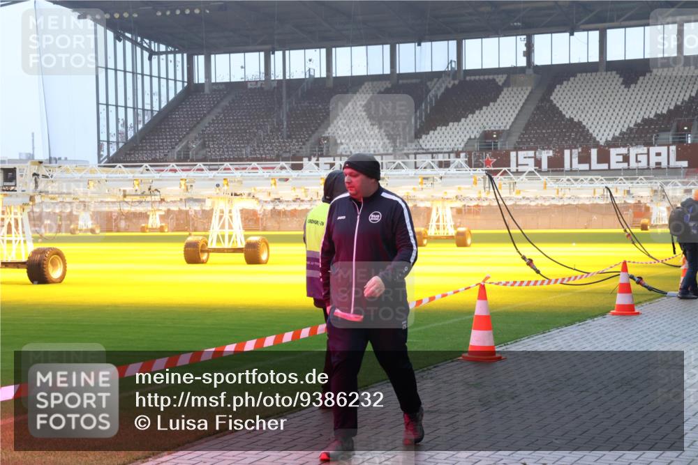 07.12.2025 - St. Pauli X-Mass-Run No. 15 Luisa Fischer http://msf.ph/oto/9386232 07.12.2025 10:19:36 Ziel 721, 1034, 2152, 3011, 3013, 3455, 3695, 3724, 3862, 3975, 3976, 4038, 4115, 4330, 4331, 4436, 4437, 4438, 4466, 4473, 4475, 4498, 4521, 4522, 4524, 4547 meine-sportfotos.de