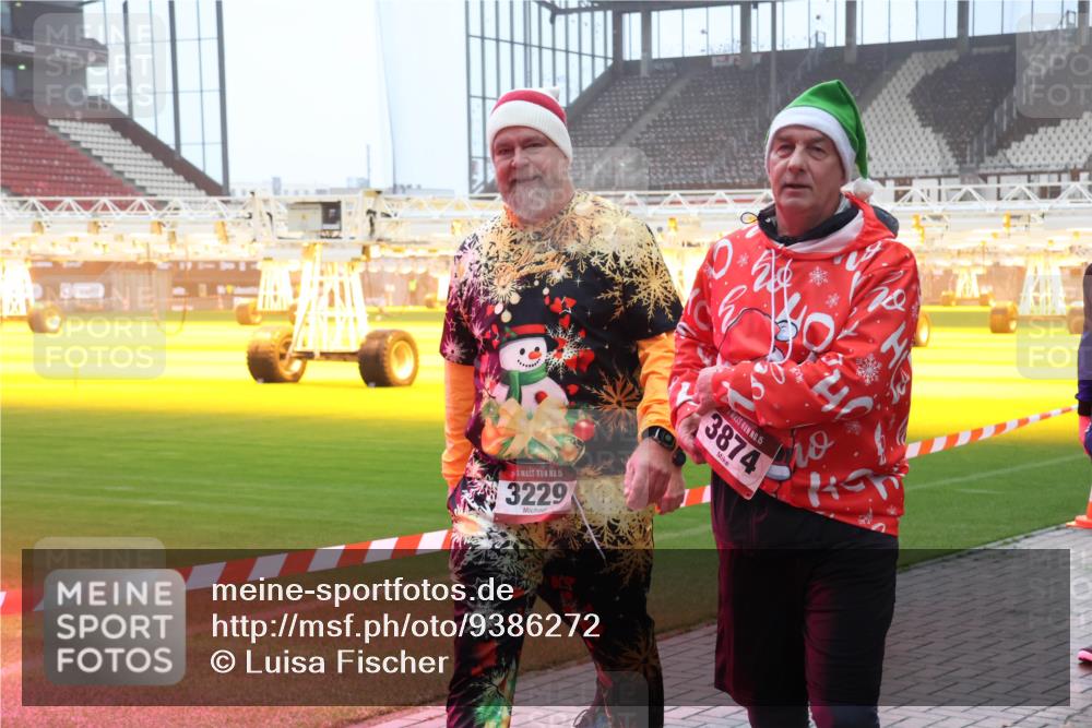 07.12.2025 - St. Pauli X-Mass-Run No. 15 Luisa Fischer http://msf.ph/oto/9386272 07.12.2025 10:19:49 Ziel 15, 3229, 15, 3874, 658, 661, 2750, 3011, 3013, 3455, 3695, 3724, 3975, 3976, 4038, 4074, 4115, 4330, 4331, 4436, 4437, 4438, 4466, 4473, 4475, 4498 meine-sportfotos.de